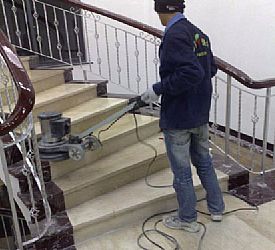 ���ڸ�����๫˾